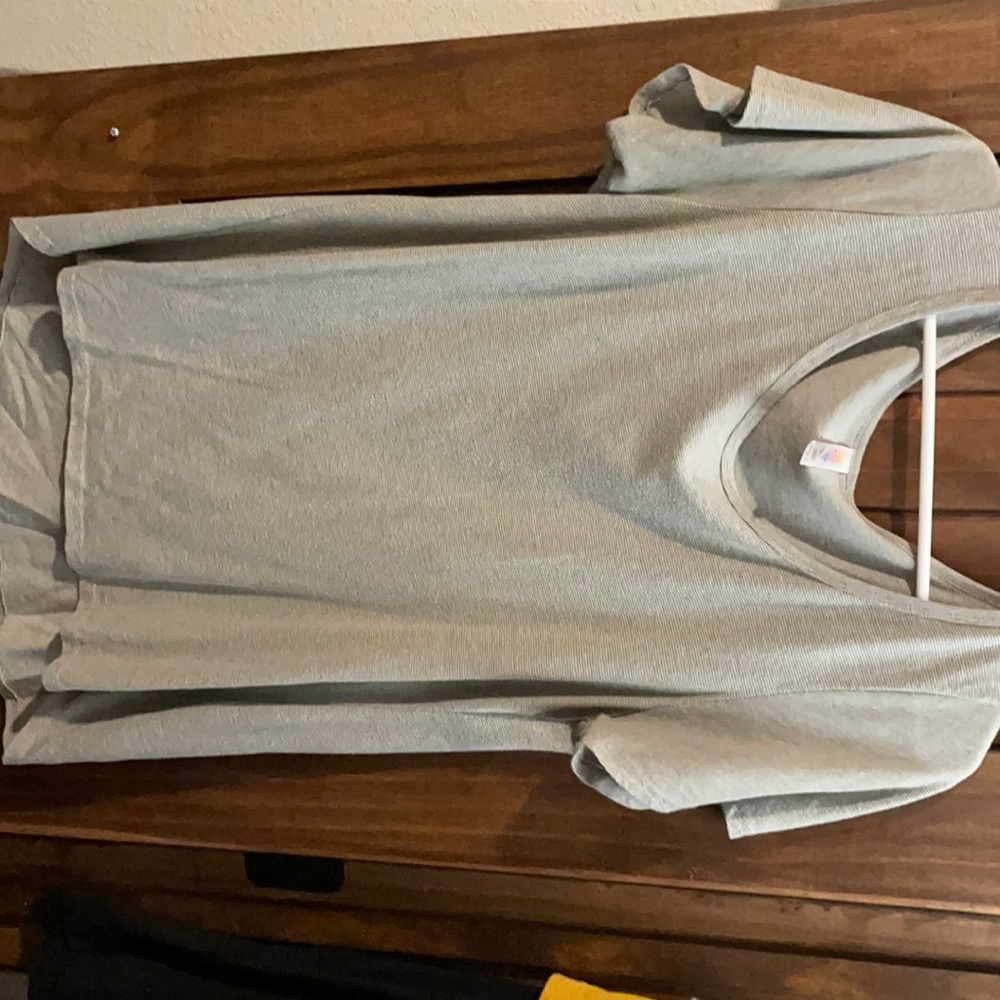 LuLaRoe grey top